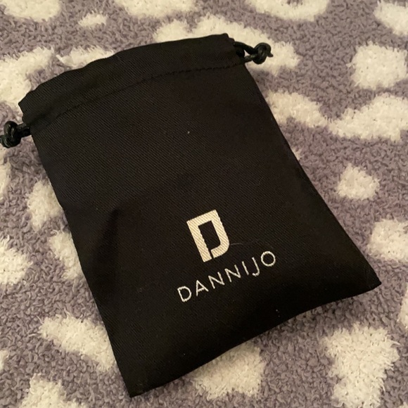 dannijo bracelet set - Picture 9 of 9